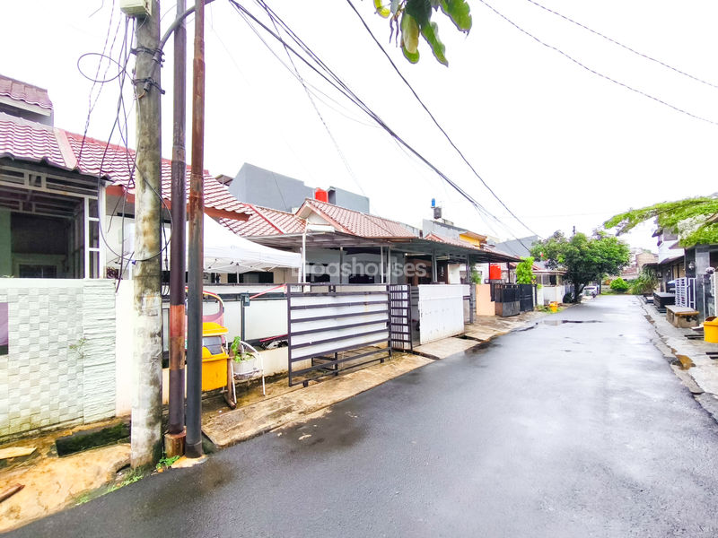 Perumahan Mahkota Simprug Blok D2 No.20