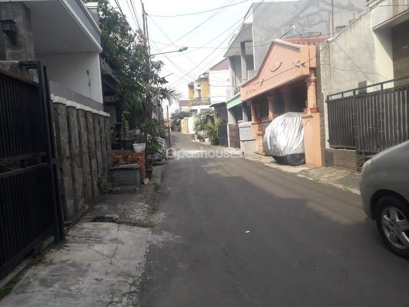 Jalan Bambu Mas Selatan