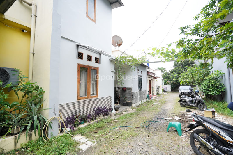 Jalan Haji Riman Cinere