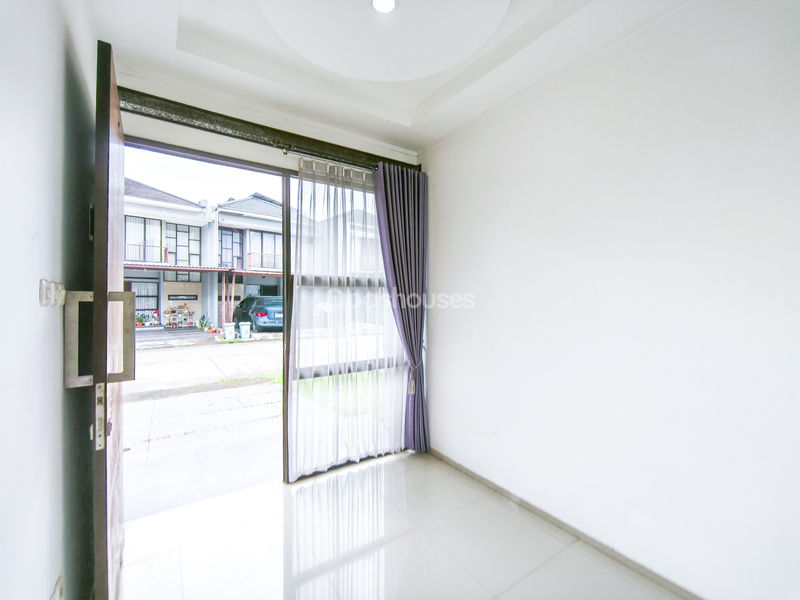 Perumahan Emerald Land Cibinong Blok C23