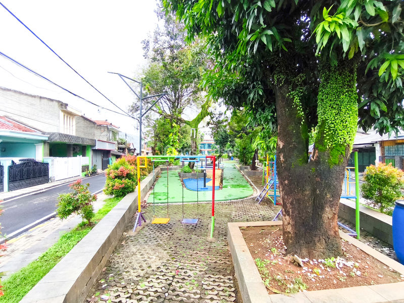 Jalan Danau Kelapa Dua IX
