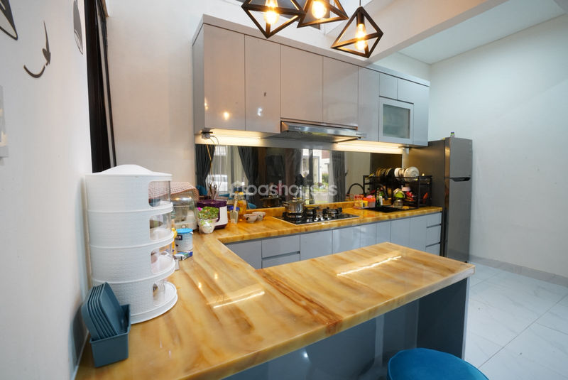 Lavon Swan City Cluster Gracia