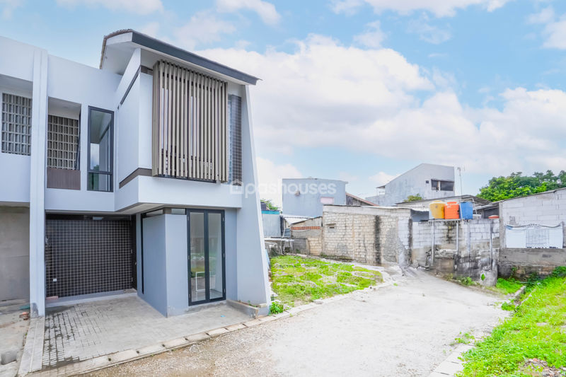 Natavasa Townhouse