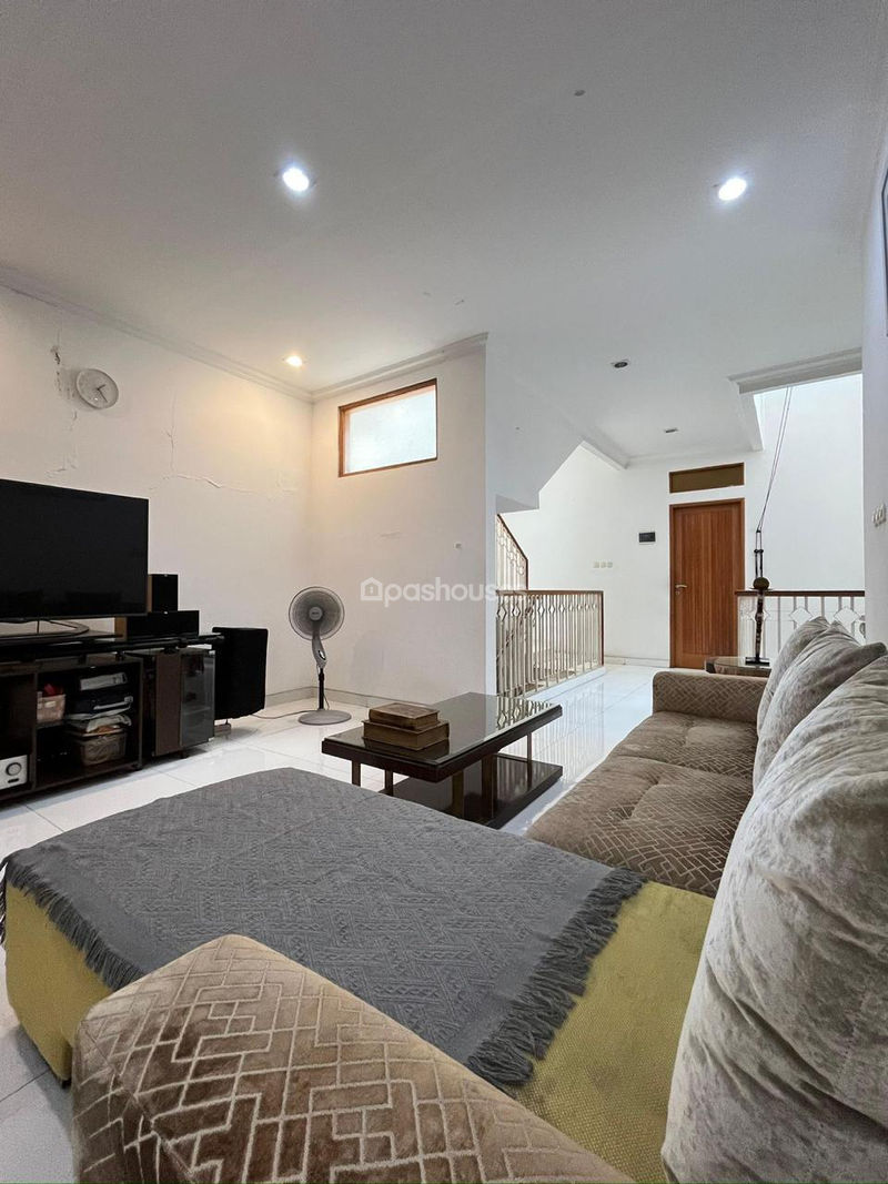 Komplek Kejaksaan Agung Blok I No.7