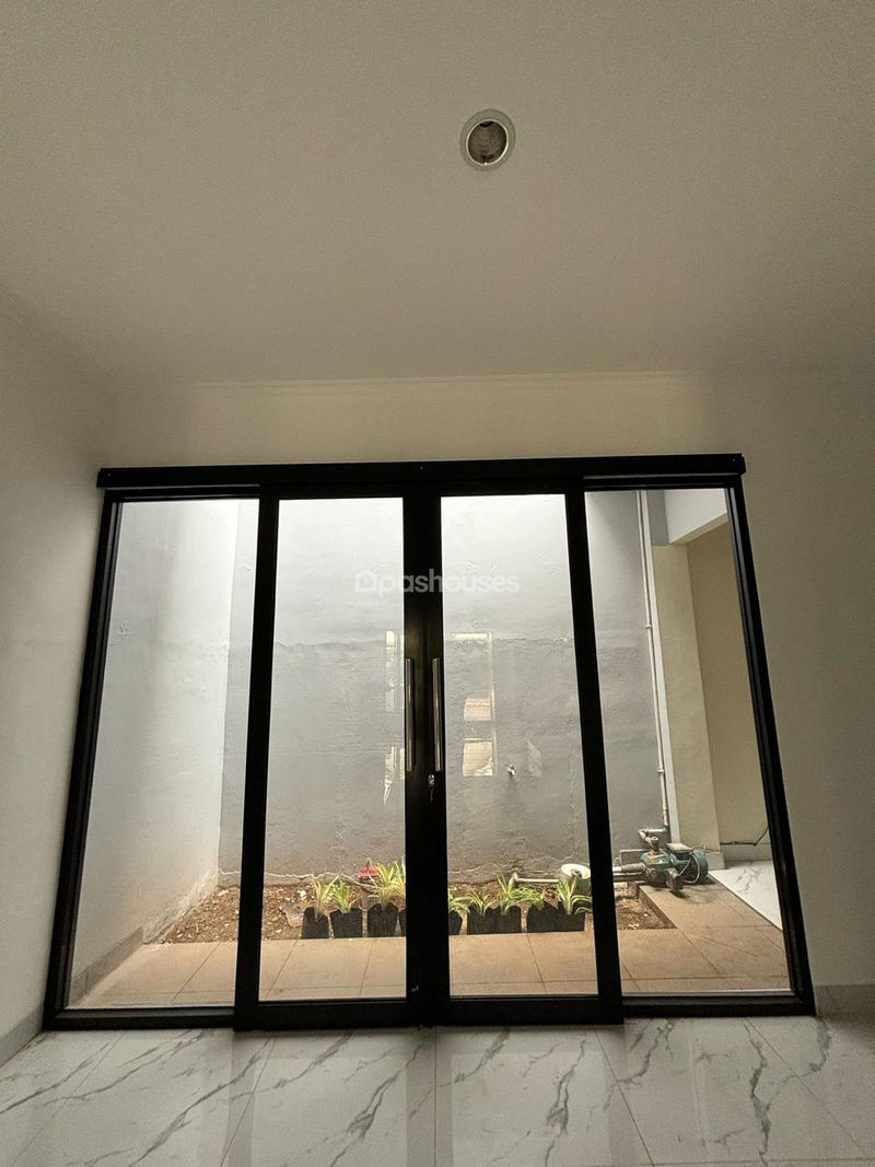 Puri Primacom Residence Blok E No.8