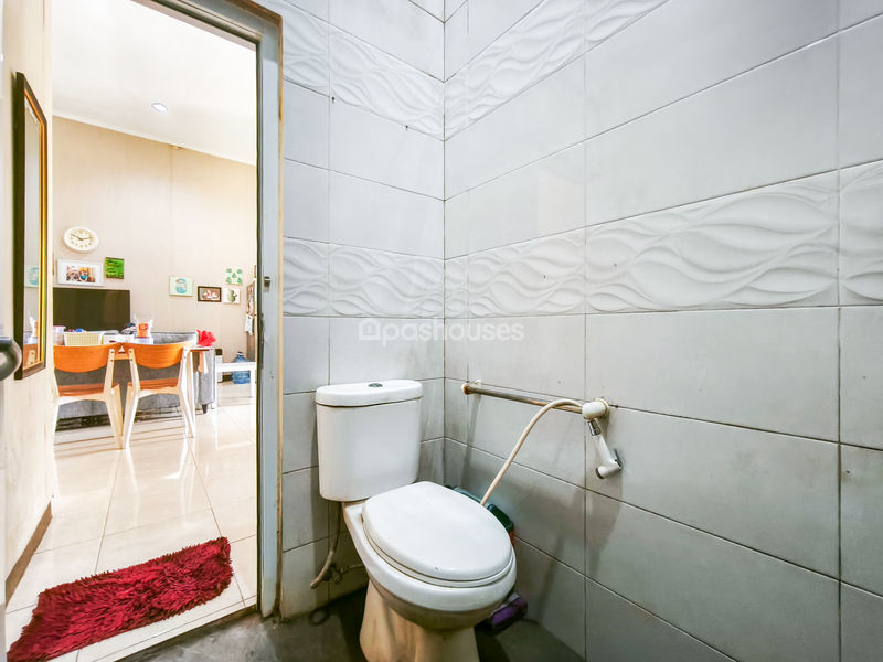 Erfina Kencana Regency Cluster Taman EK Playground No.18