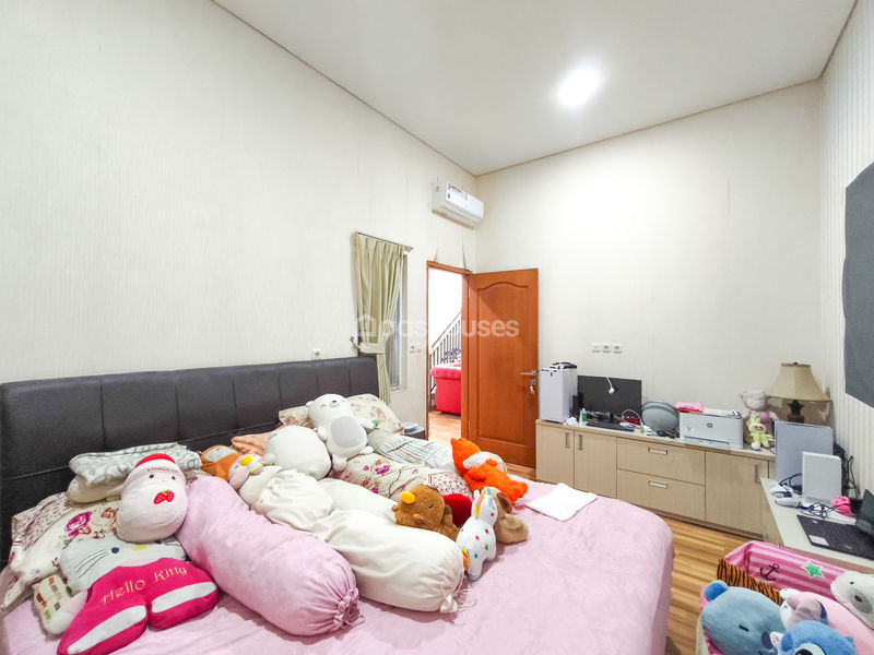 Graha Raya Cluster Bougenvile Loka Blok N6-15