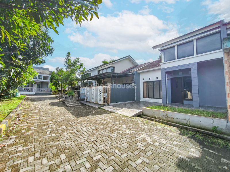 Grand Pakis Residence