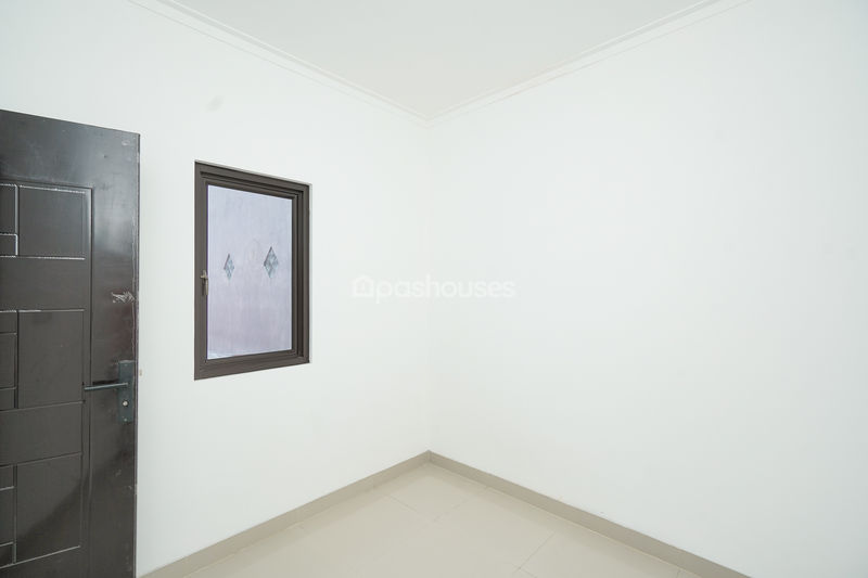 Perum Tytyan Kencana Blok B3 No.5