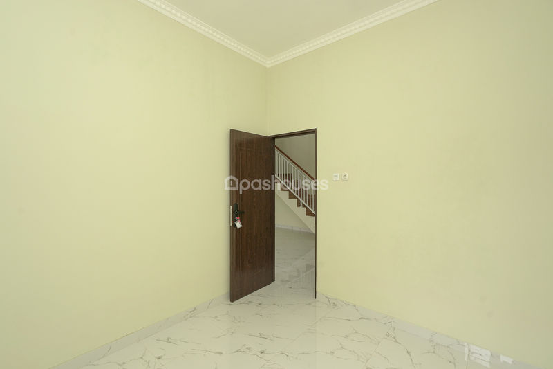 Bekasi Timur Regency 3 Cluster Ivory