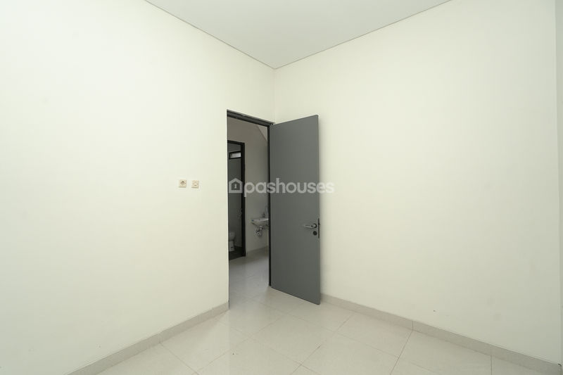 Mutiara Gading City Cluster Paris Blok U06-03