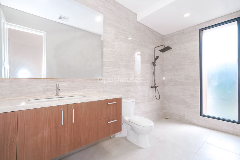 Legenda Wisata Zona Rembrant Blok H3/12