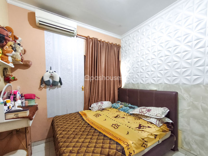 Graha Raya Cluster Verina Blok L No.32