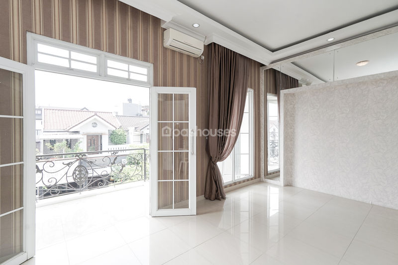 Perumahan Mediterania Regency Cikunir