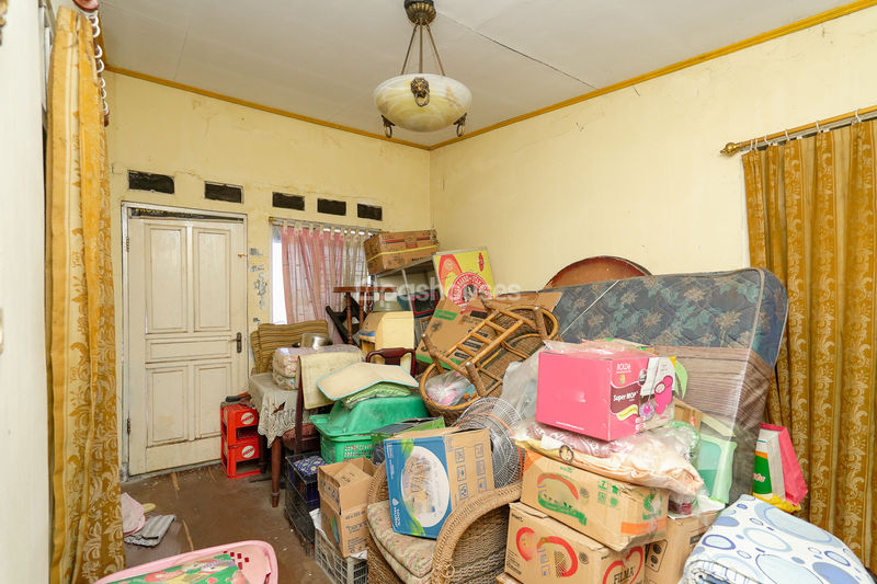 Jalan Sunan Kudus Blok Q1 No.14