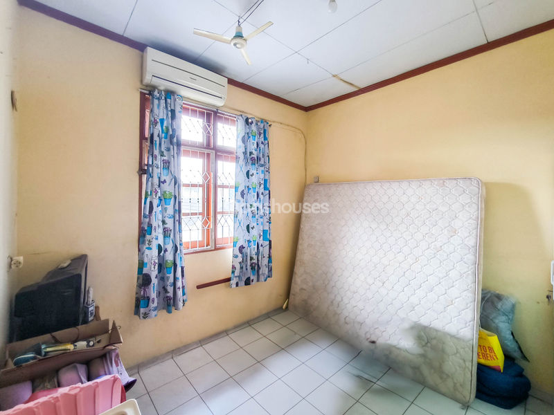 Komplek Taman Pabuaran