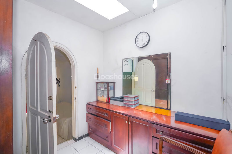 Jalan Mujair II No.18