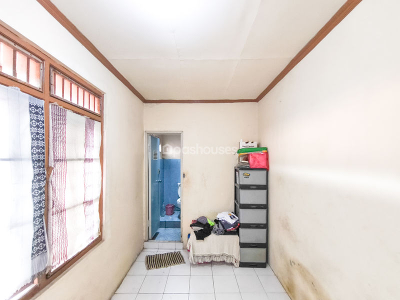 Jalan Galuh IV Blok E