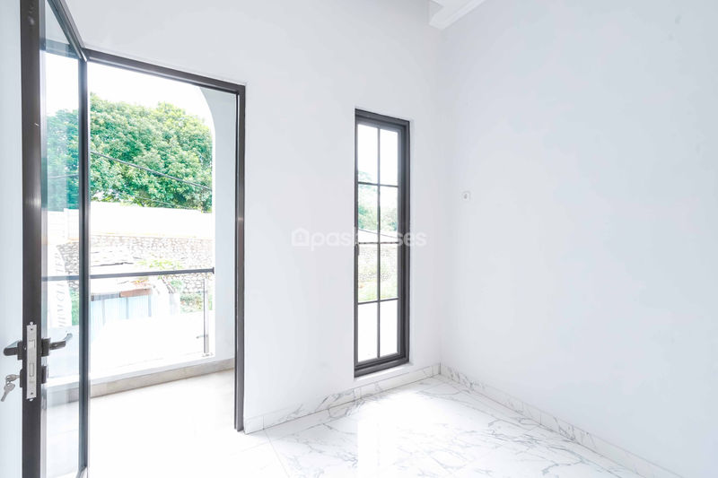 Perumahan Cibubur City Cluster Clayman Blok C No.28