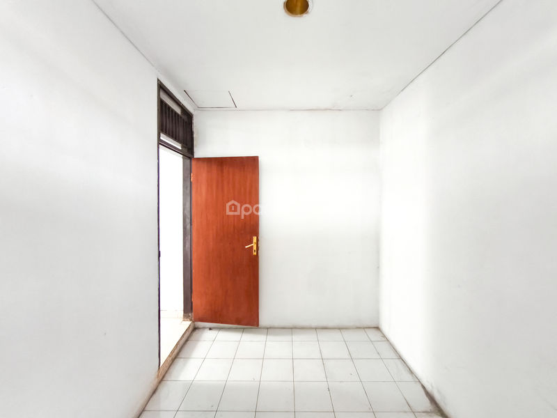 Komplek Villa Gunung Lestari Blok C4 / 26