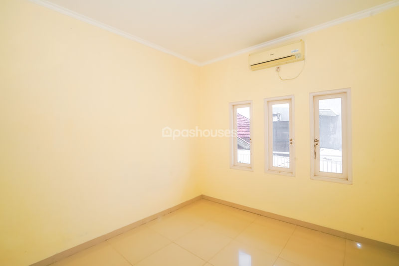 Jalan Gandaria Asri No 99