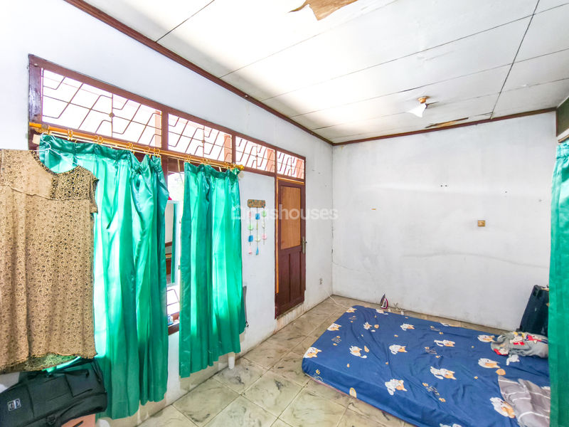 Jalan Anggrek Garuda II Blok I No.33