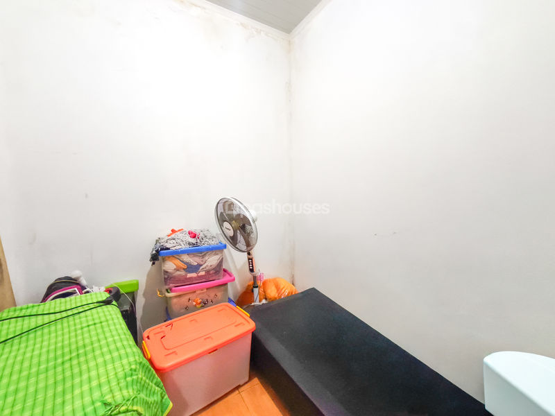 De Latinos BSD Cluster Santiago Blok F8 No.11