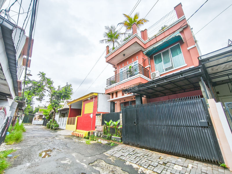 Perumahan Acropolis Karadenan Blok KQ No.15