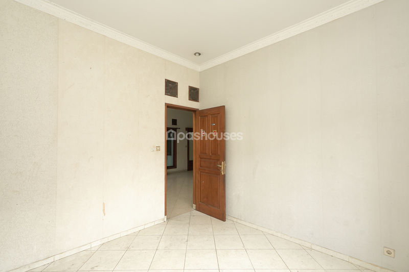 Citra Gran Cibubur Cluster Nusa Dua Blok B8 No.27