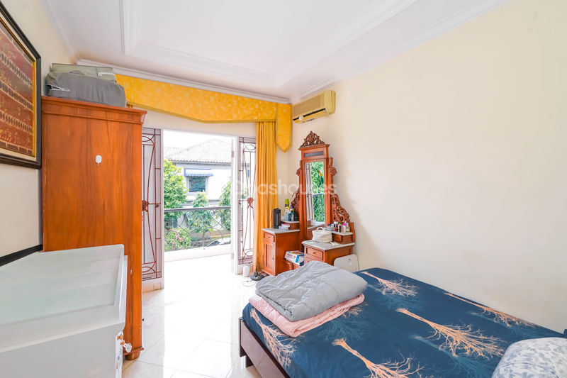 Perumahan Raffles Hills Blok I5