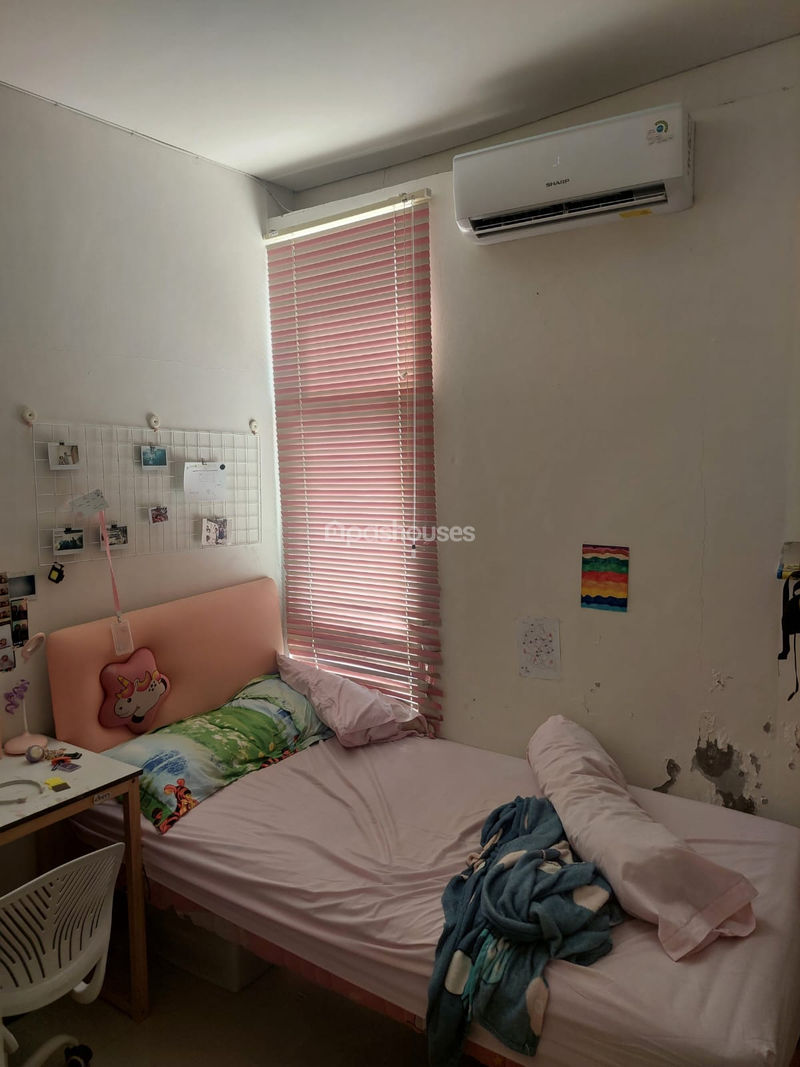 The Spring Townhouse Blok D No. 9