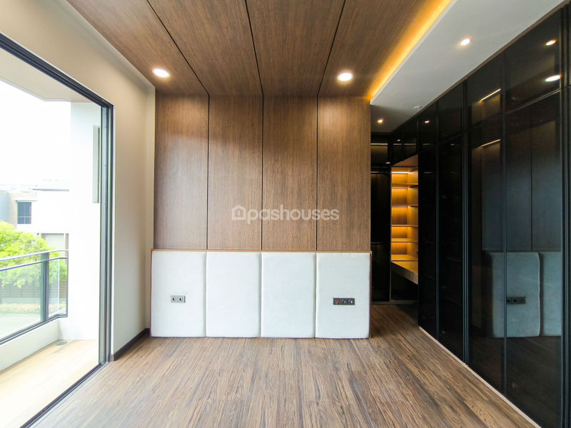 Cluster Kazumi at The Zora BSD City