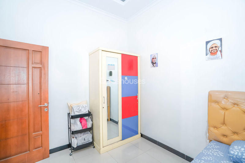 Perumahan Puri Gading Villa Tampak Siring Blok B4