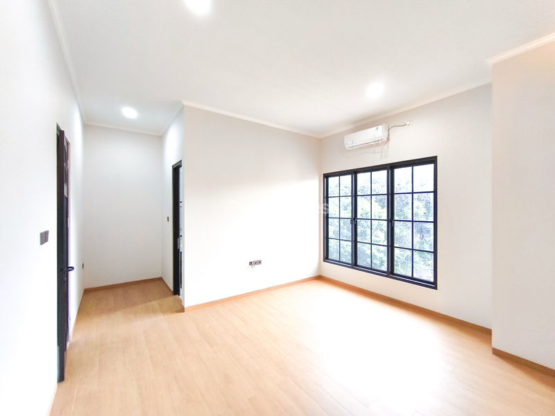 Jalan Saari Kelapa Dua