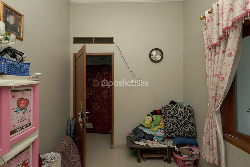 Jalan Pegasing 3 No.28 Cipayung