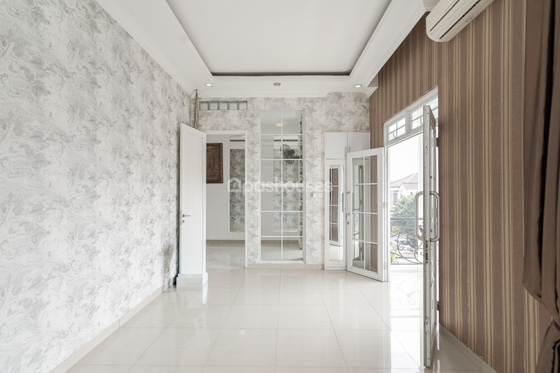 Perumahan Mediterania Regency Cikunir