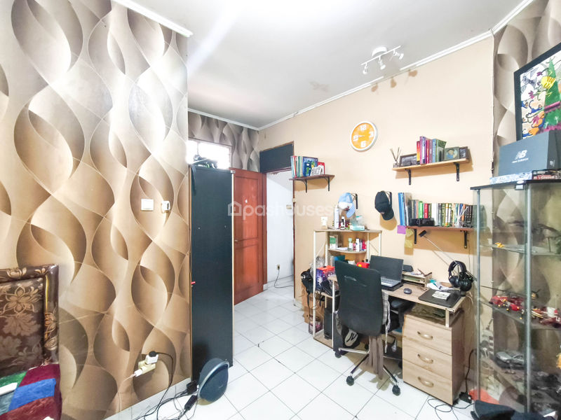 Komplek Inhutani Blok M No.5
