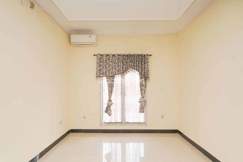 Perumahan Jatiwaringin Mansion No. 35