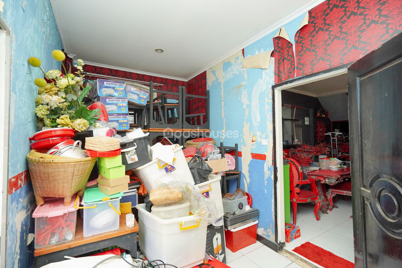Jalan Pulo Sirih Tengah