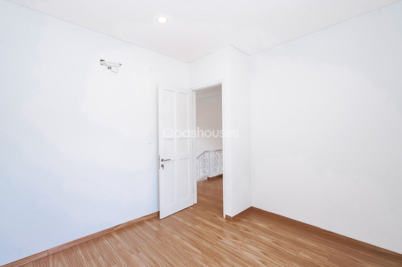 Legenda Wisata Zona Rembrant Blok H3/12