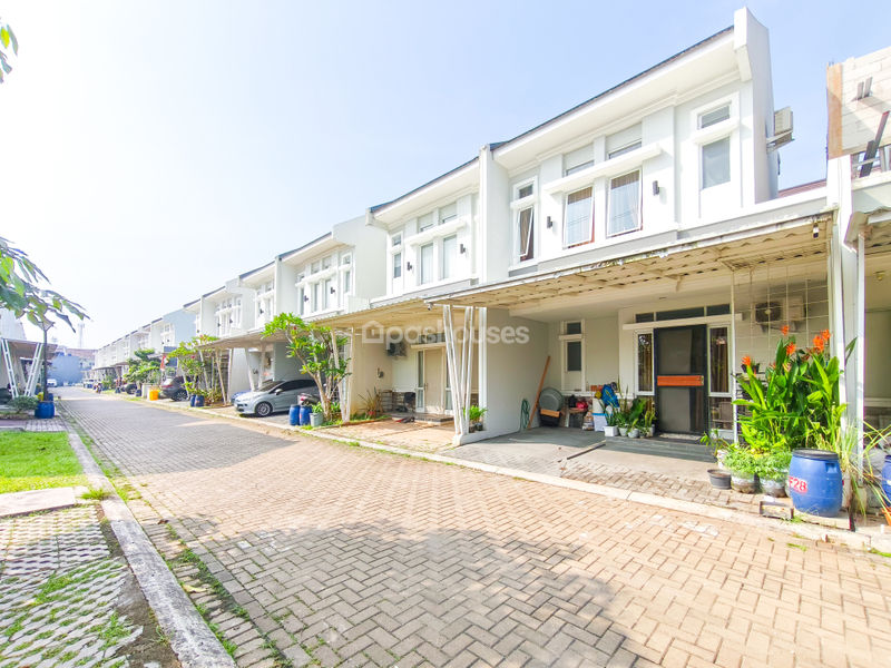 Parkville Serpong Cluster Canola