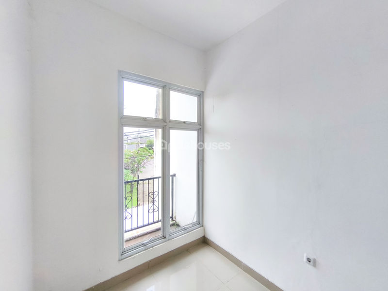 Perumahan Aryana Karawaci Cluster Flora Blok E1 No.6