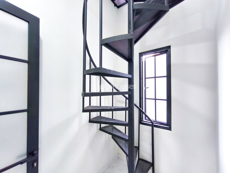 Jalan Saari Kelapa Dua