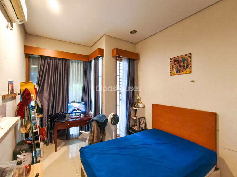 Jalan Gunung Raya Dalam Kav.5