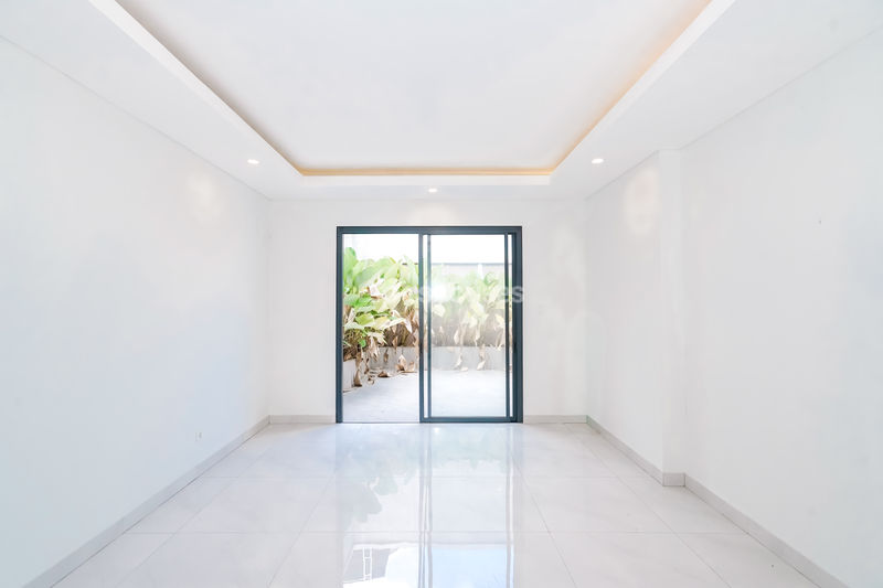 Legenda Wisata Zona Rembrant Blok H3/12