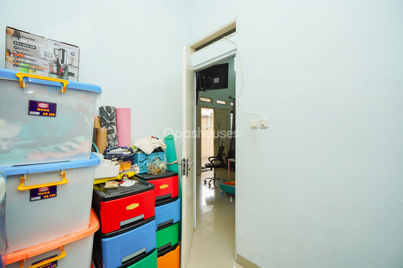 Jalan Haji Nisan 