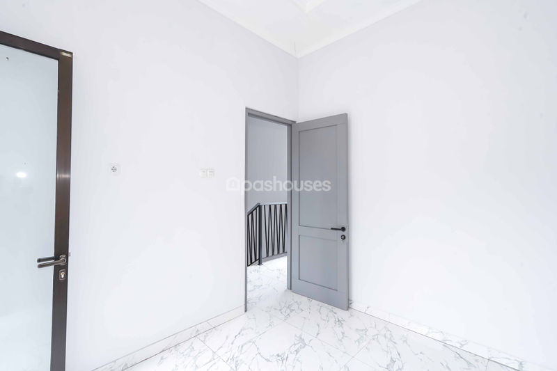 Perumahan Cibubur City Cluster Clayman Blok C No.28