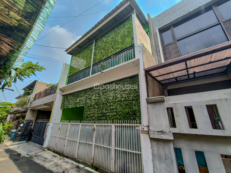 Jalan Mawar Merah 1 No.256