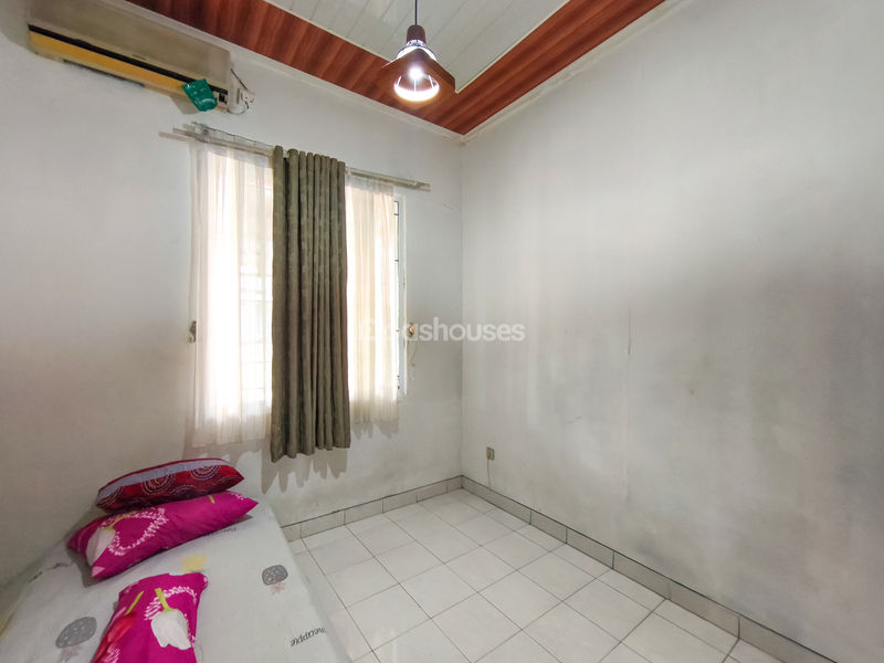 De Latinos BSD Cluster Santiago Blok F8 No.11