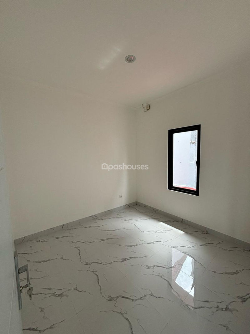 Puri Primacom Residence Blok E No.8